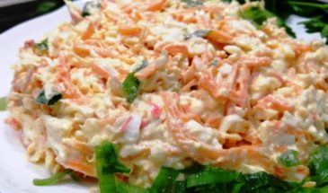 Салат “Моментальный». Ленивый рецепт с крабовыми палочками: всегда выручает, когда гости на пороге