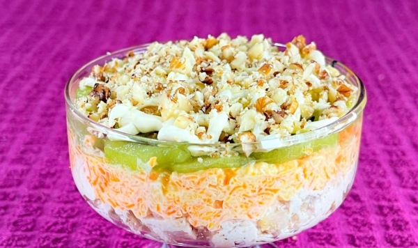 Салат «Зимушка»: необычное сочетание продуктов. Вкуснее салата я давно уже не ела