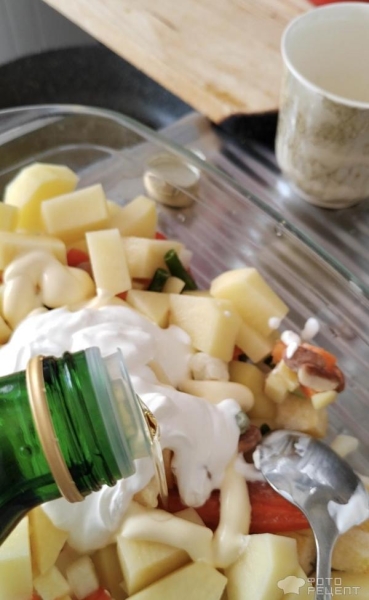 Рецепт: Котлеты из свиного фарша с овощами в духовке - со сметаной и оливковым маслом