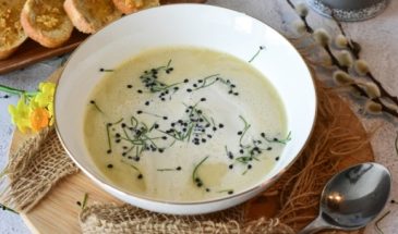 Нежный суп из плавленых сырков: вы точно приготовите его еще раз