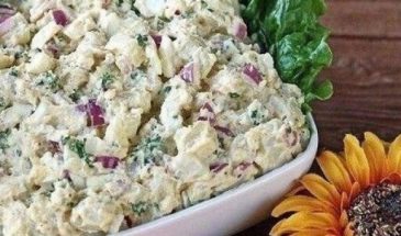 Картофельный салат с красным луком и петрушкой: рецепт постного блюда