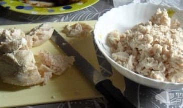 Рецепт: Салат «Малахитовый браслет» — Слоёный