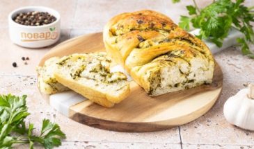 Хлеб с чесноком в духовке