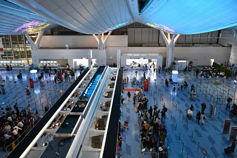Malika from Pakistan — Layover Tour in Tokyo Haneda Terminal 3