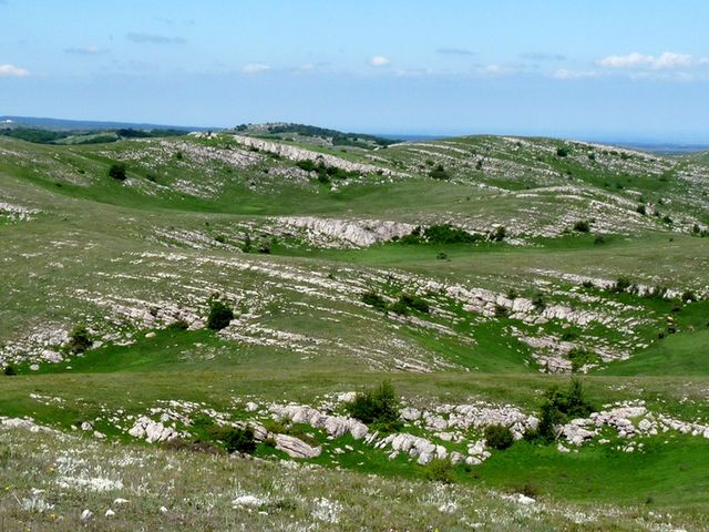 Каменные гребни Караби-Яйлы