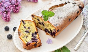 Кекс на сметане с черникой