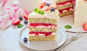 Клубнично-маковый торт