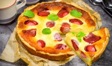 Клубничный пирог из песочного теста