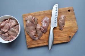 Куриная печень по-анжуйски