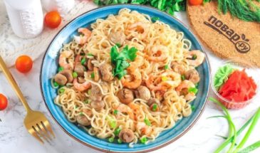 Лапша быстрого приготовления с креветками