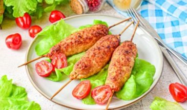 Люля-кебаб из свинины и курицы