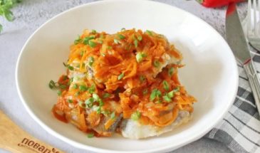 Минтай под маринадом из моркови и лука