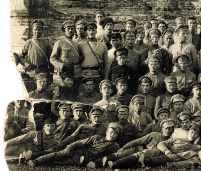 Солдаты-большевики участвовавшие в штурме Перкопа