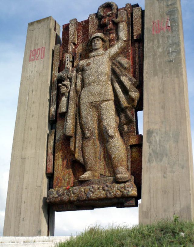 Памятник павшим бойцам на Перекопе