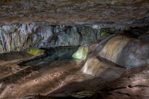 Данильча-Коба — карстовая пещера-грот