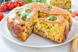 Пирог с курицей и картошкой на кефире