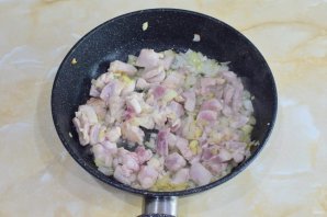 Пирог с курицей и картошкой на кефире