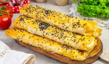 Рулетики из теста фило с курицей и сливочным сыром