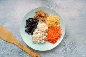 Салат "Горки" с курицей
