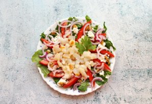 Салат из копченого палтуса