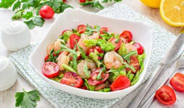 Салат с креветками по-французски