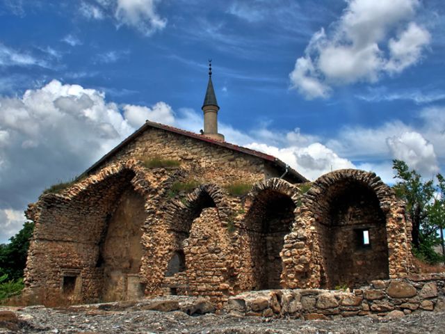 Развалины мечети Узбека в Старом Крыму