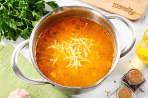 Суп с килькой в томате с вермишелью