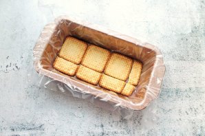 Торт из печенья с лимонным кремом из сгущенки