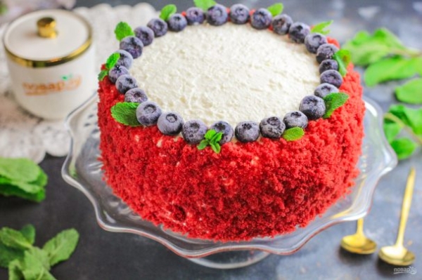 Торт «Красный бархат» с творожным кремом