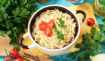 Вермишель с луком