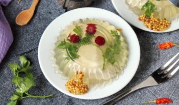 Заливное из грудки индейки