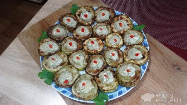 Рецепт: Кабачки жареные, закусочные - Очень красивое и вкусное блюдо.